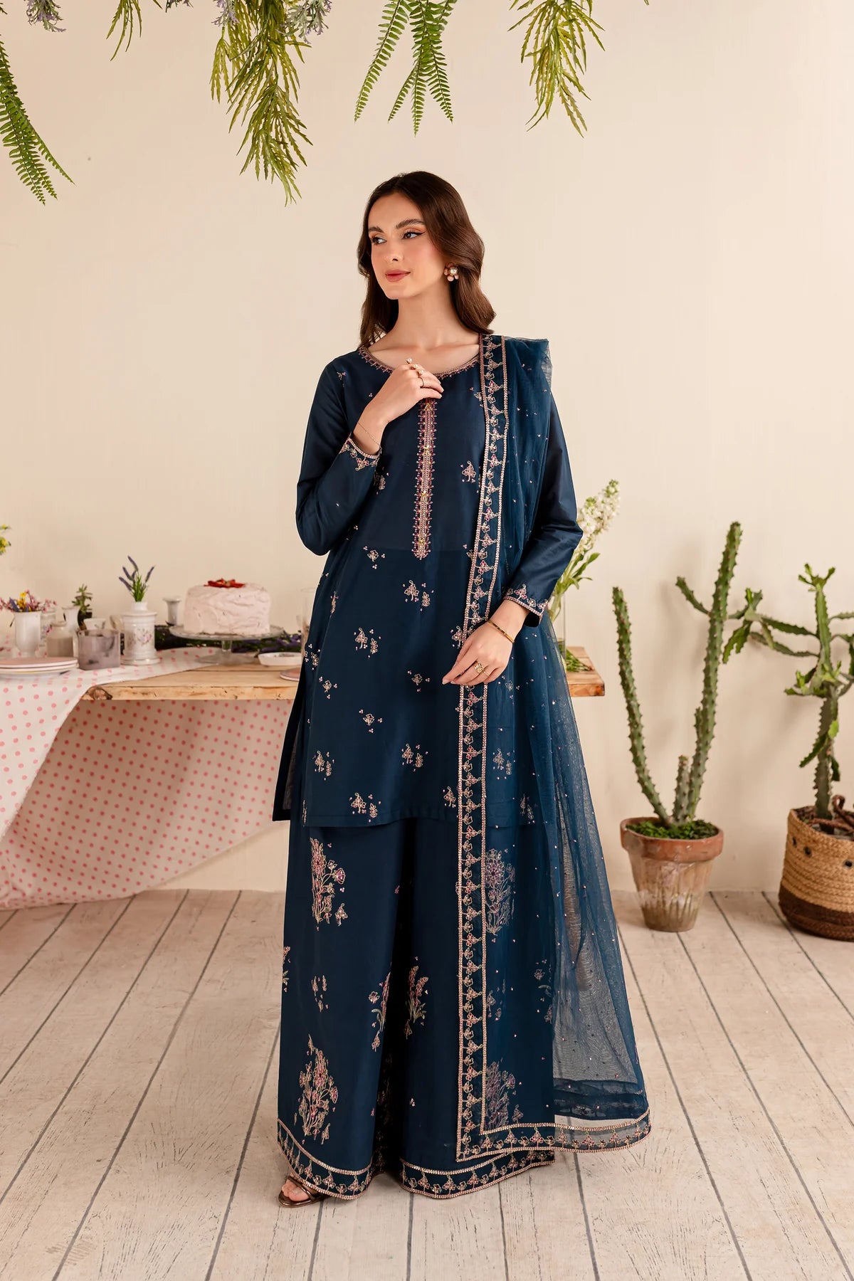 Batik Dhanak 3PC Embroidered With Dhanak Embroidered Dupatta-253